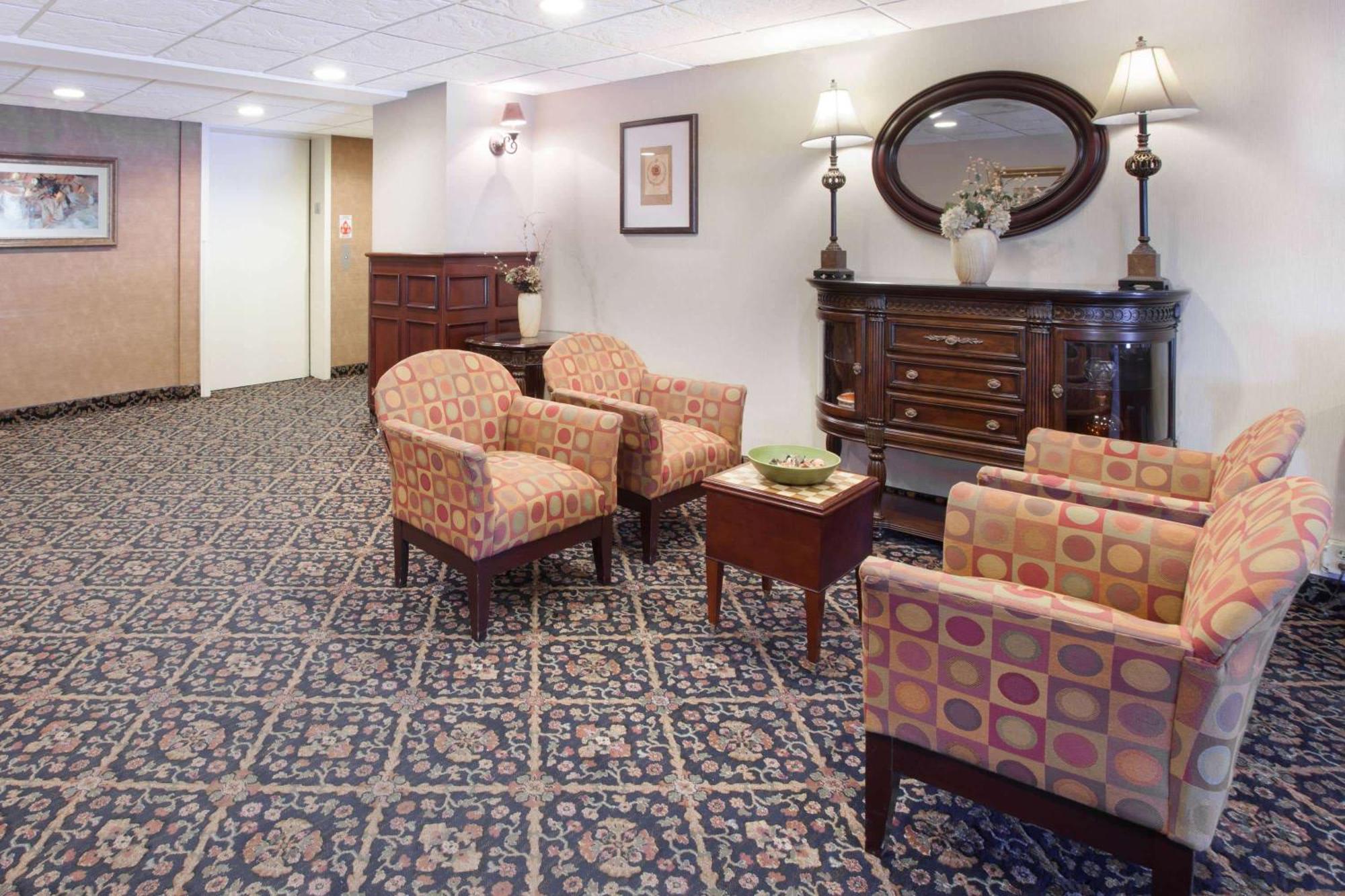Travelodge By Wyndham Hotel 2*